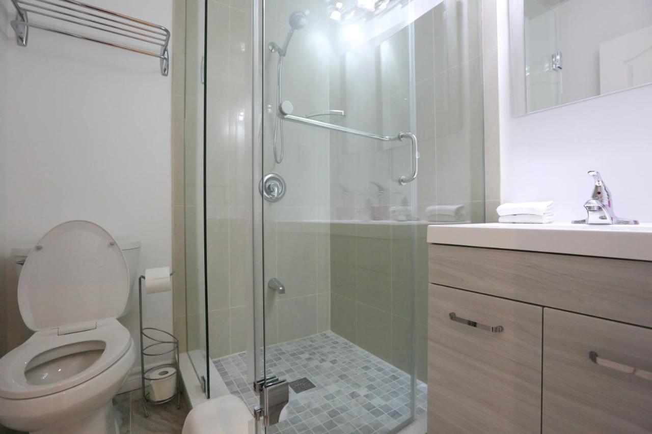 Ya Hua Pei Hotel Toronto Luaran gambar